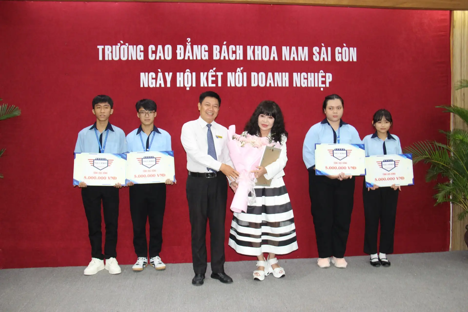 ngay hoi ket noi doanh nghiep 2025 truong cao dang bach khoa nam sai gon khang dinh tam nhin tang cuong hop tac va don dau xu huong chuyen dich lao dong 9