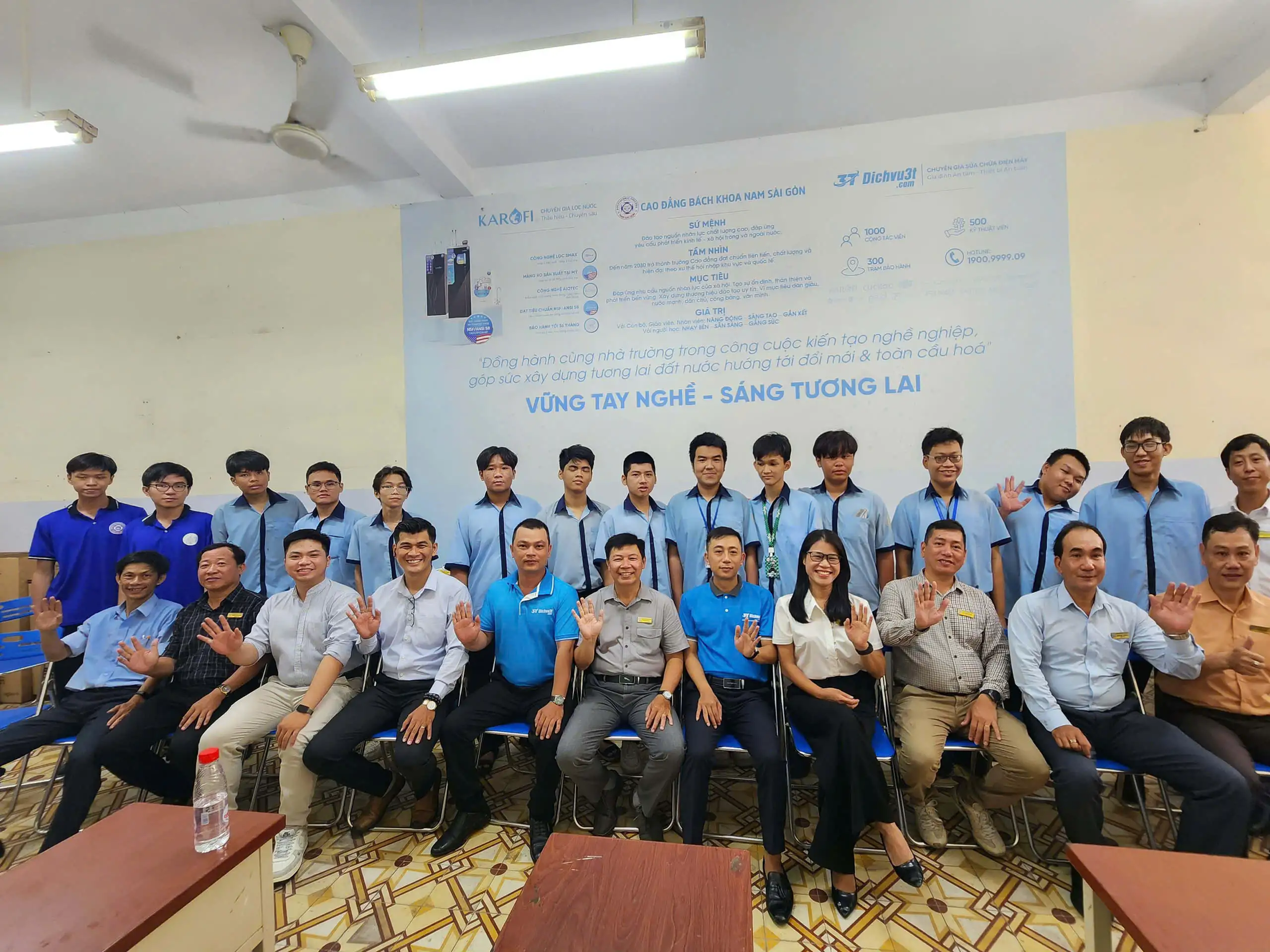 TRƯỜNG CAO ĐẲNG BÁCH KHOA NAM SÀI GÒN TIẾP NHẬN TÀI LIỆU, THIẾT BỊ PHỤC VỤ ĐÀO TẠO BẢO TRÌ MÁY LỌC NƯỚC 8 daidien 1